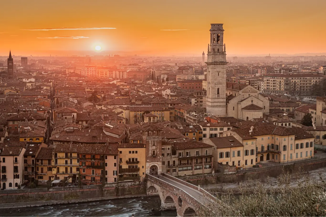 Panorama di Verona al tramonto